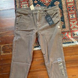 American Eagle 4x stretch, 360 power fit super stretch jegging NWT 8 Taupe